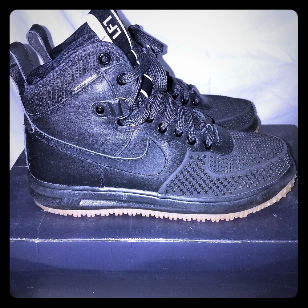 Nike duck boots